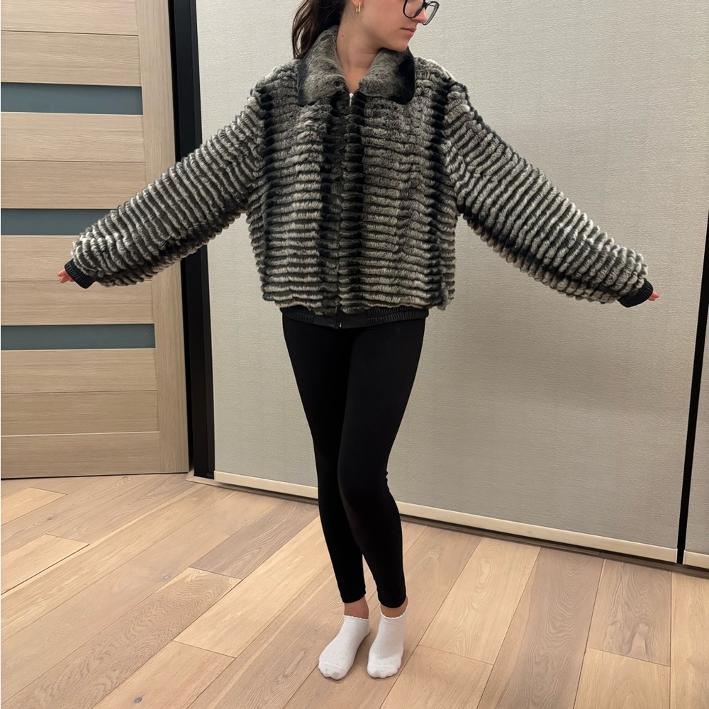 Real Rabbit fur jacket ( chinchilla style)
